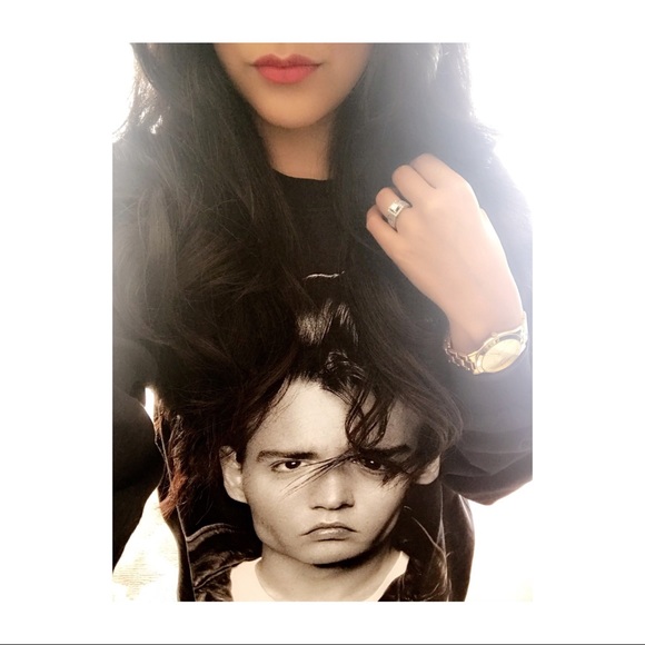 Meet your Posher, Cynthia - Picture 1 of 1